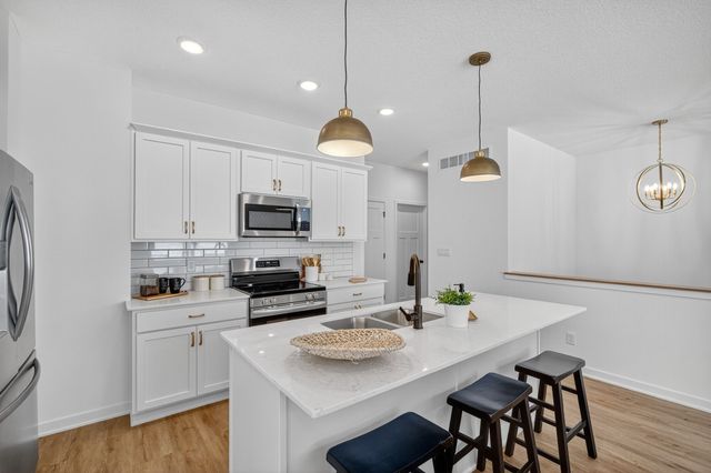 31 Keeneland Court, Pleasant Hill, IA 50327