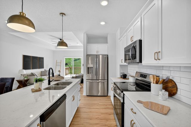 31 Keeneland Court, Pleasant Hill, IA 50327