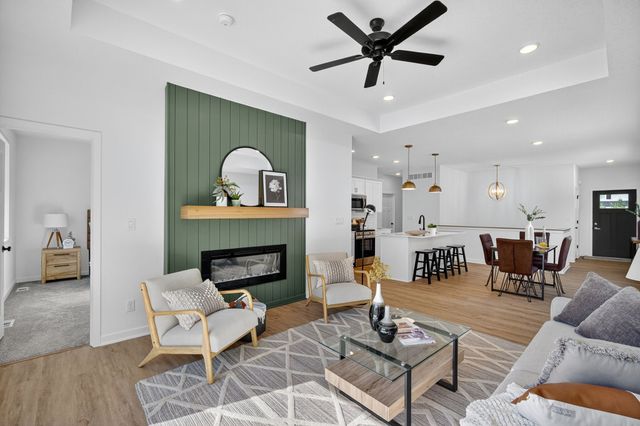 31 Keeneland Court, Pleasant Hill, IA 50327