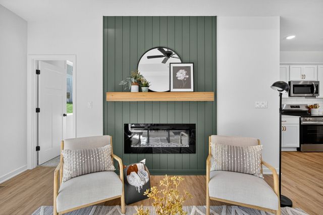 31 Keeneland Court, Pleasant Hill, IA 50327