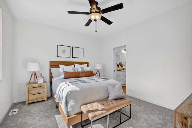 31 Keeneland Court, Pleasant Hill, IA 50327