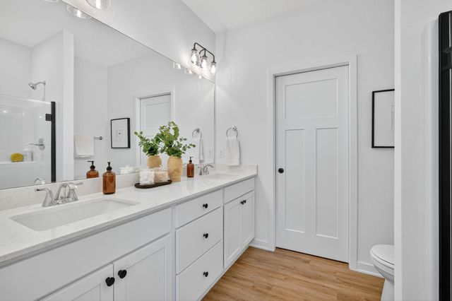 31 Keeneland Court, Pleasant Hill, IA 50327