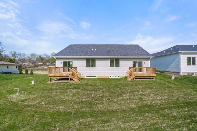 31 Keeneland Court, Pleasant Hill, IA 50327