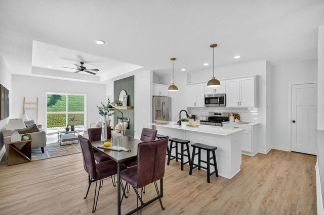 31 Keeneland Court, Pleasant Hill, IA 50327