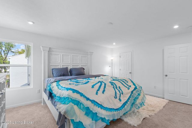 18076 Bridle Run Dr, Louisville, KY 40245