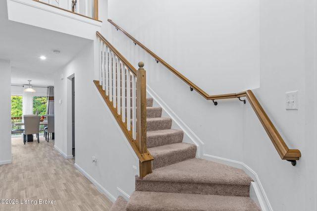 18076 Bridle Run Dr, Louisville, KY 40245