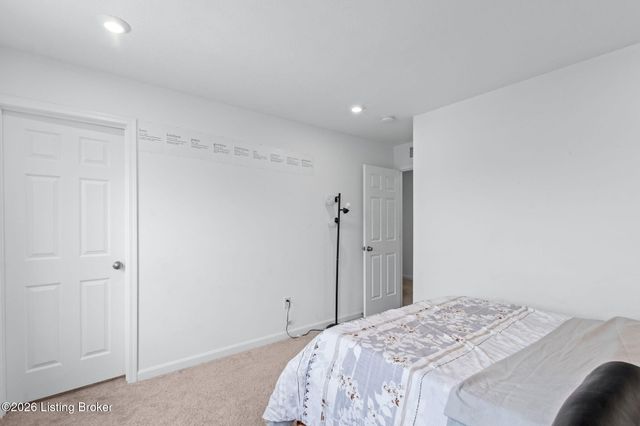 18076 Bridle Run Dr, Louisville, KY 40245