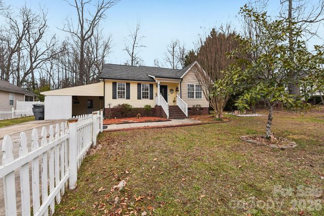 2041 Brantley Creek Drive, Kannapolis, NC 28083