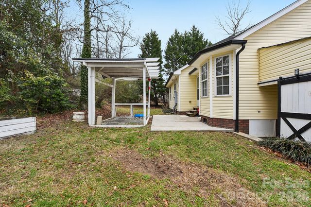 2041 Brantley Creek Drive, Kannapolis, NC 28083