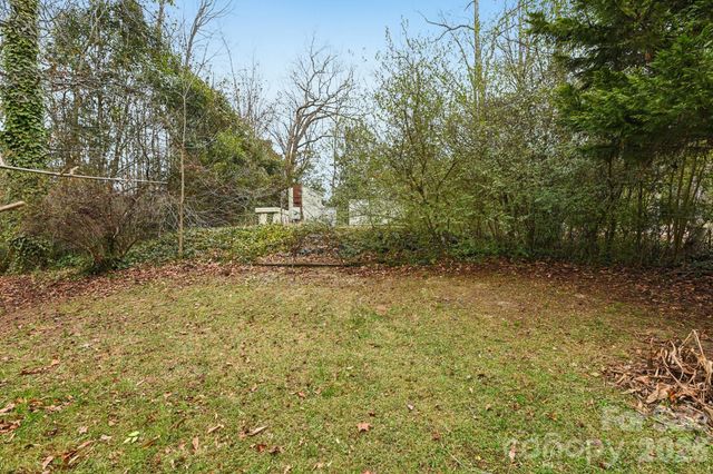 2041 Brantley Creek Drive, Kannapolis, NC 28083