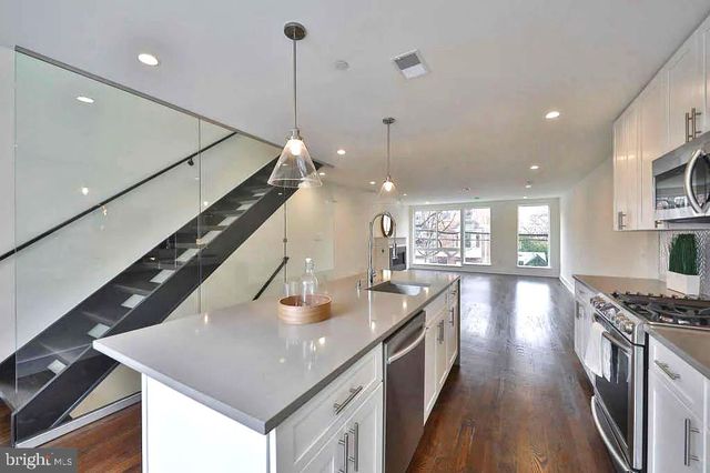 965 N LAWRENCE ST, Philadelphia, PA 19123