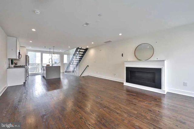 965 N LAWRENCE ST, Philadelphia, PA 19123
