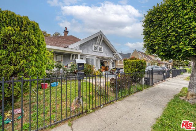 2905 W 14th Street, Los Angeles, CA 90006