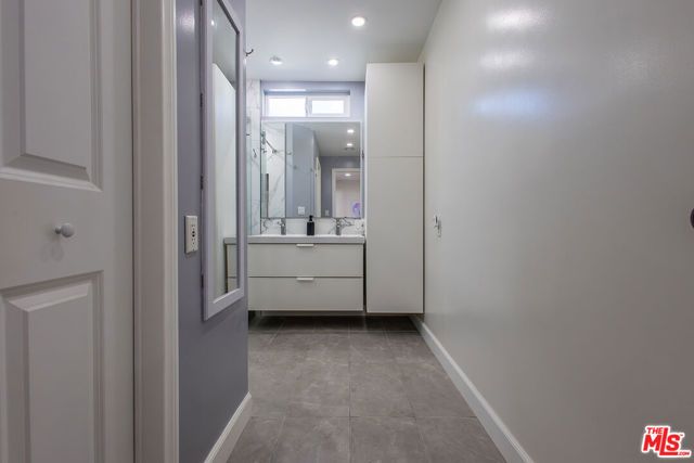 5123 Noble Avenue, Sherman Oaks, CA 91403