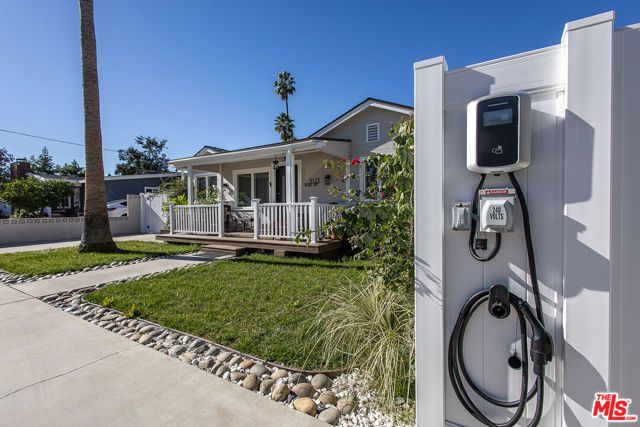 5123 Noble Avenue, Sherman Oaks, CA 91403