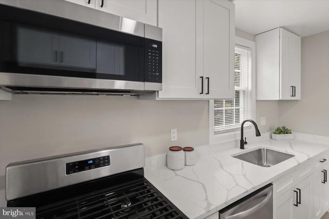 617 NOTTINGHAM RD, Baltimore, MD 21229