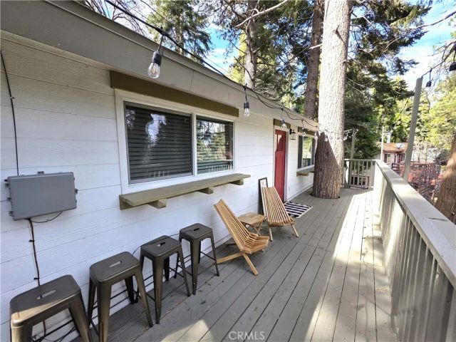738 W Victoria Court, Lake Arrowhead, CA 92352