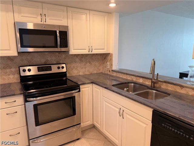 25806 Cockleshell DR C 313, Bonita Springs, FL 34135
