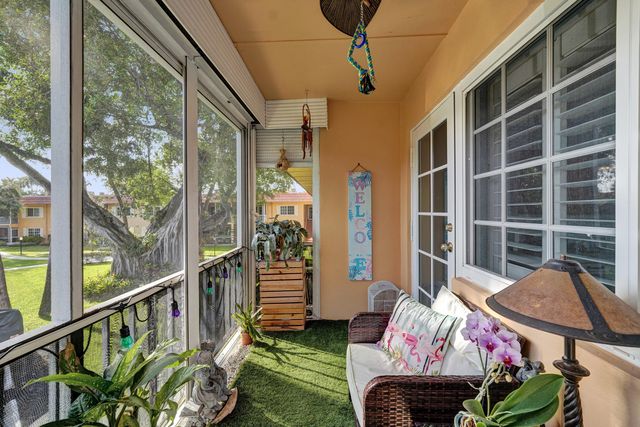 1930 NE 2ND Avenue 216L, Wilton Manors, FL 33305