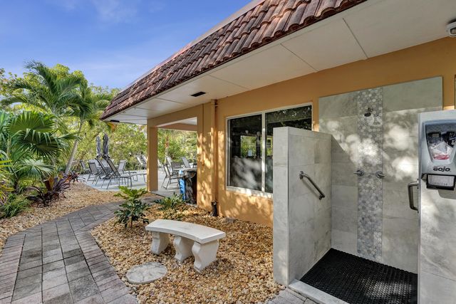 1930 NE 2ND Avenue 216L, Wilton Manors, FL 33305