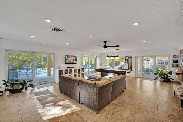 1930 NE 2ND Avenue 216L, Wilton Manors, FL 33305