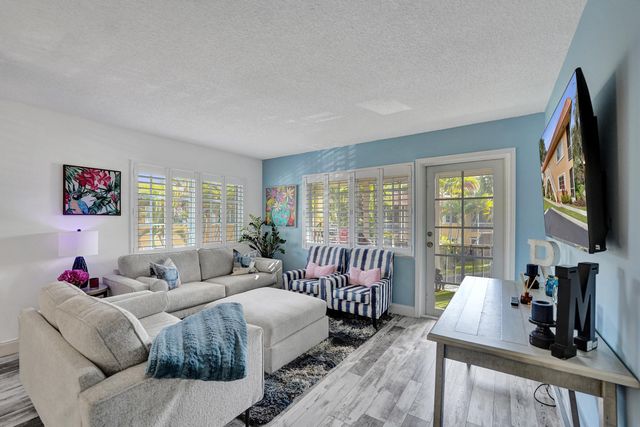 1930 NE 2ND Avenue 216L, Wilton Manors, FL 33305