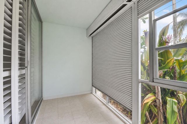 500 Davis Road 37, Palm Springs, FL 33461