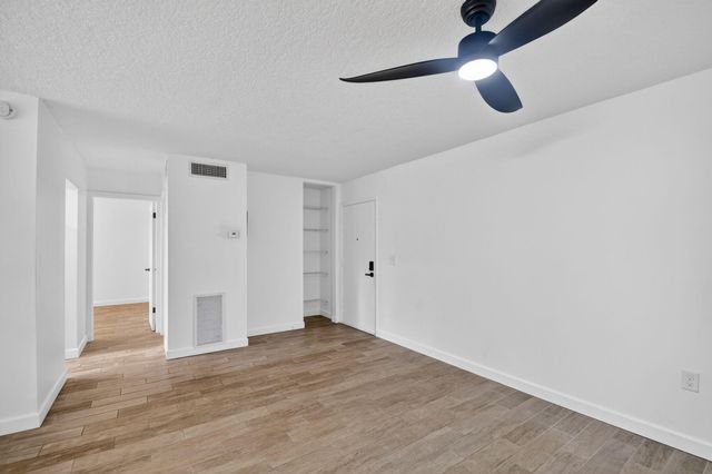 500 Davis Road 37, Palm Springs, FL 33461