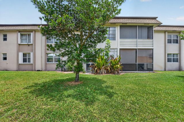 500 Davis Road 37, Palm Springs, FL 33461