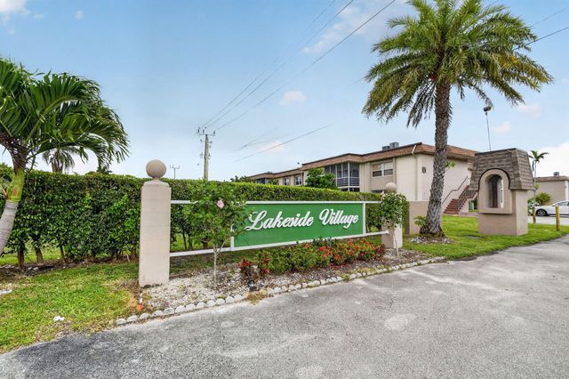 500 Davis Road 37, Palm Springs, FL 33461
