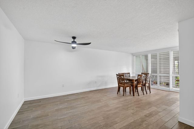 500 Davis Road 37, Palm Springs, FL 33461