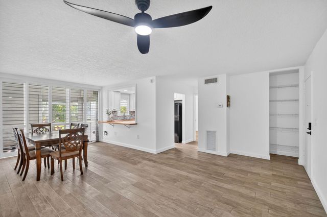 500 Davis Road 37, Palm Springs, FL 33461