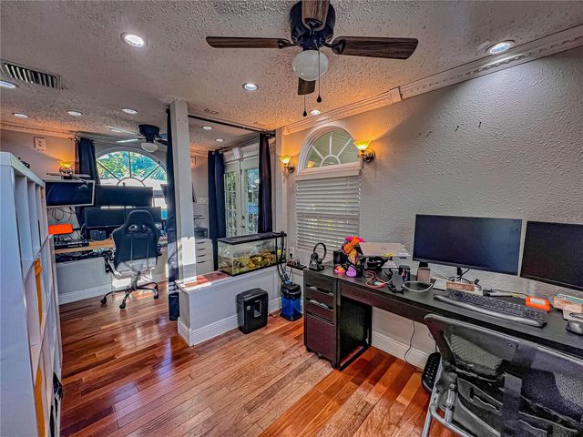 772 71ST AVENUE N, St Petersburg, FL 33702