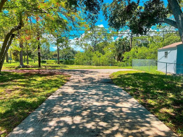 772 71ST AVENUE N, St Petersburg, FL 33702