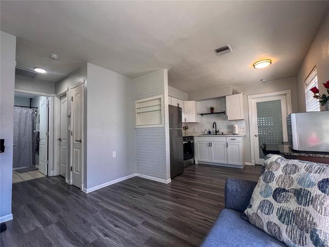 772 71ST AVENUE N, St Petersburg, FL 33702