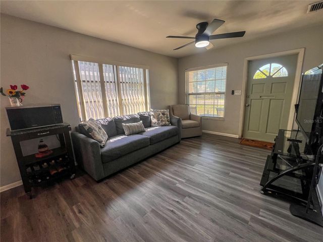 772 71ST AVENUE N, St Petersburg, FL 33702