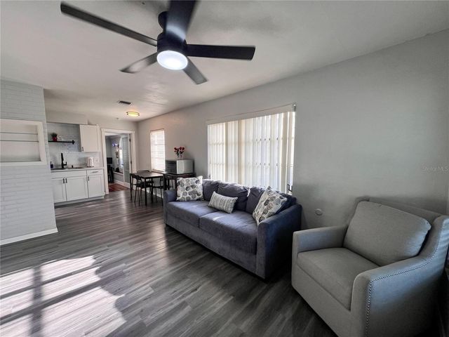 772 71ST AVENUE N, St Petersburg, FL 33702