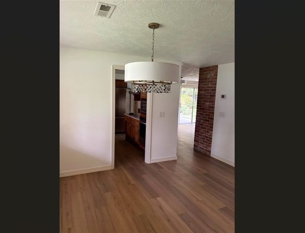 11121 E 22nd Ave, Spokane Valley, WA 99206