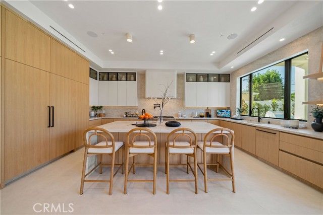 4941 Nagle Avenue, Sherman Oaks, CA 91423