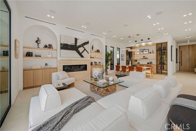 4941 Nagle Avenue, Sherman Oaks, CA 91423