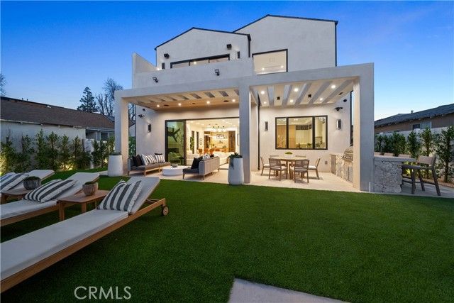 4941 Nagle Avenue, Sherman Oaks, CA 91423