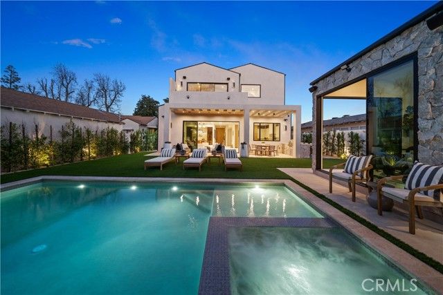 4941 Nagle Avenue, Sherman Oaks, CA 91423