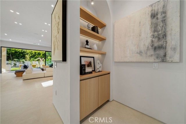 4941 Nagle Avenue, Sherman Oaks, CA 91423