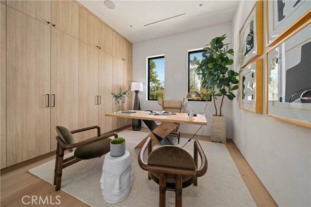 4941 Nagle Avenue, Sherman Oaks, CA 91423