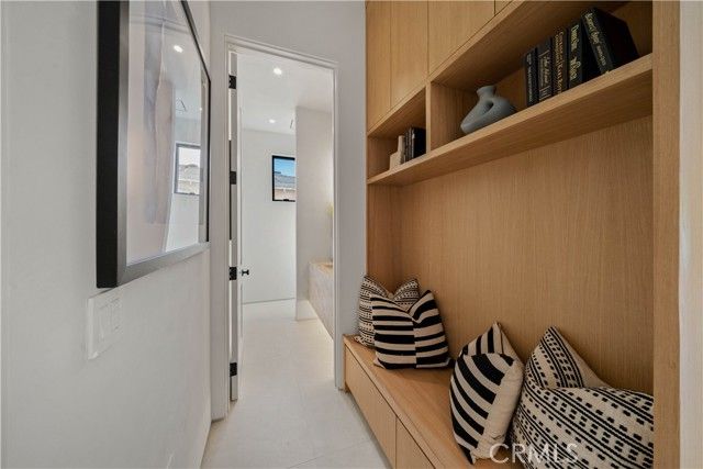 4941 Nagle Avenue, Sherman Oaks, CA 91423