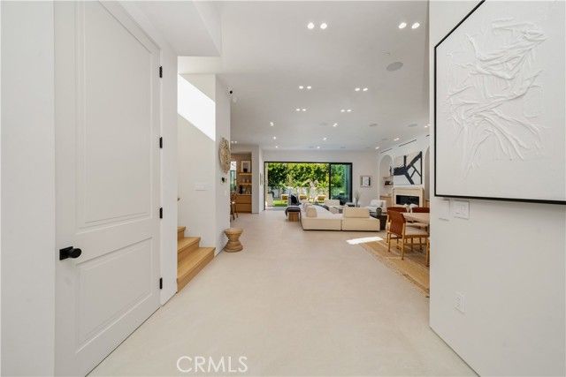 4941 Nagle Avenue, Sherman Oaks, CA 91423