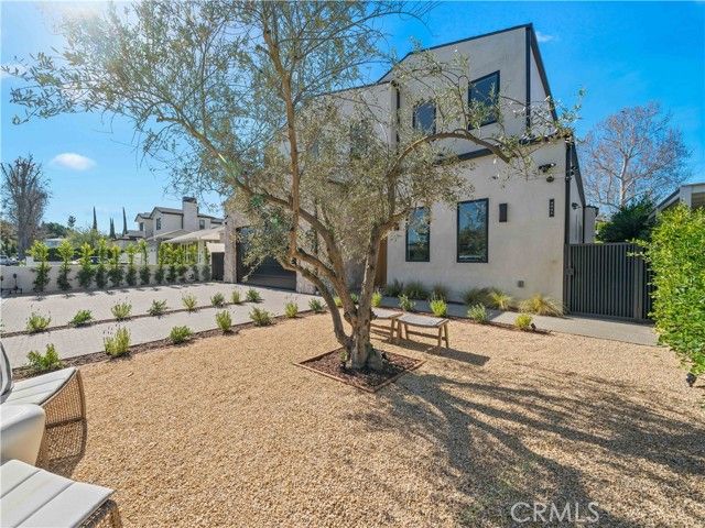 4941 Nagle Avenue, Sherman Oaks, CA 91423