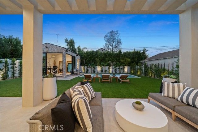 4941 Nagle Avenue, Sherman Oaks, CA 91423