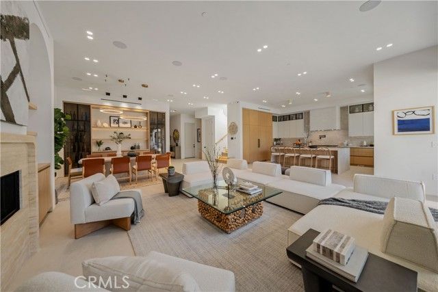 4941 Nagle Avenue, Sherman Oaks, CA 91423