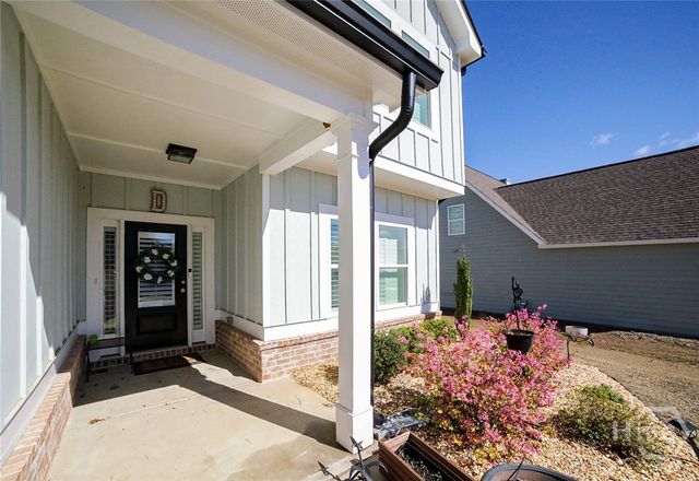 102 Richmond Drive, Statham, GA 30666